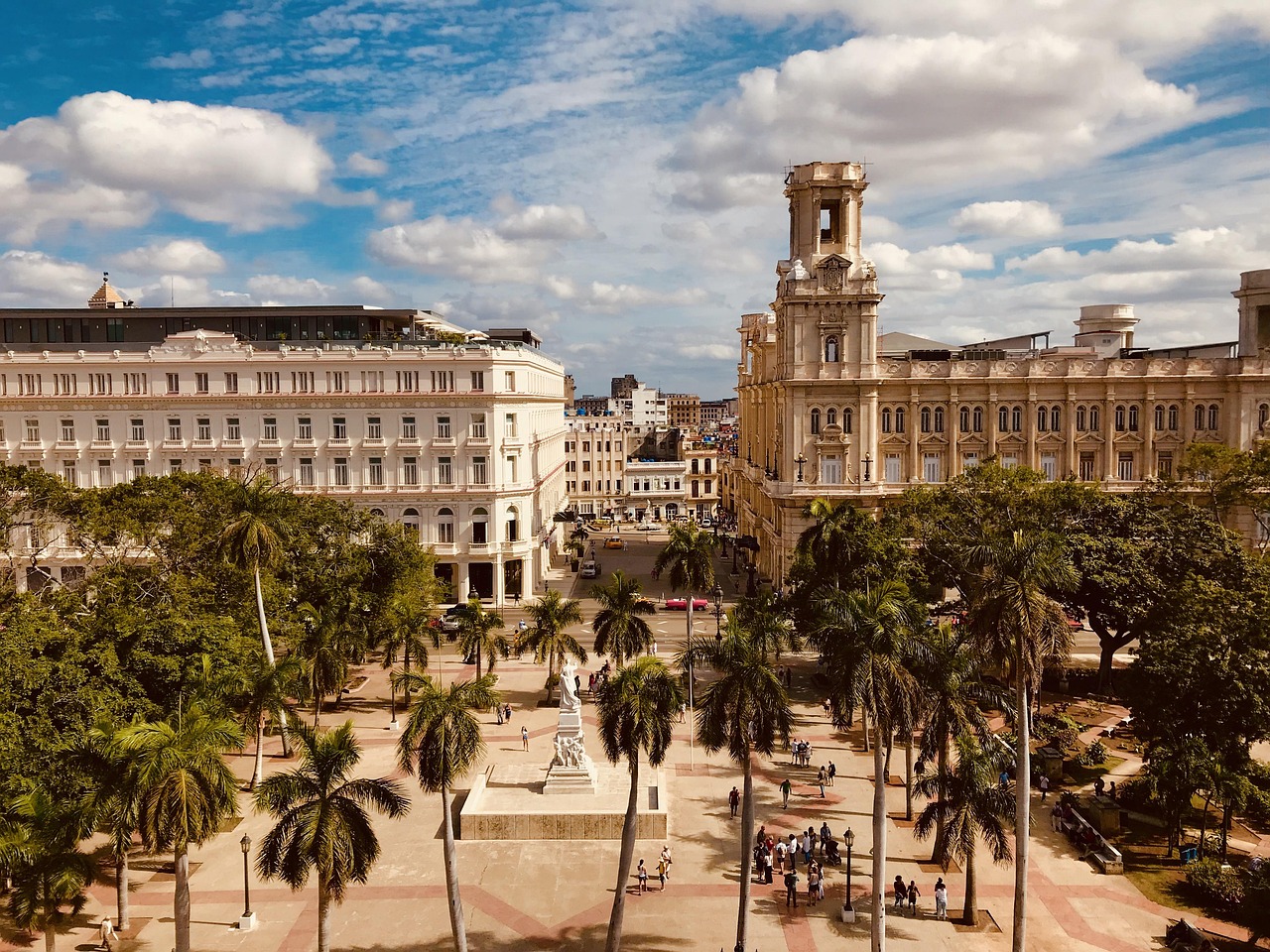 La Habana y Varadero: Encanto Caribeño entre Historia y Mar - Imagen 5